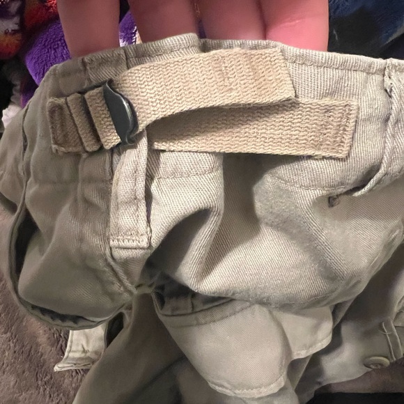 Tan cargoes - Picture 2 of 2